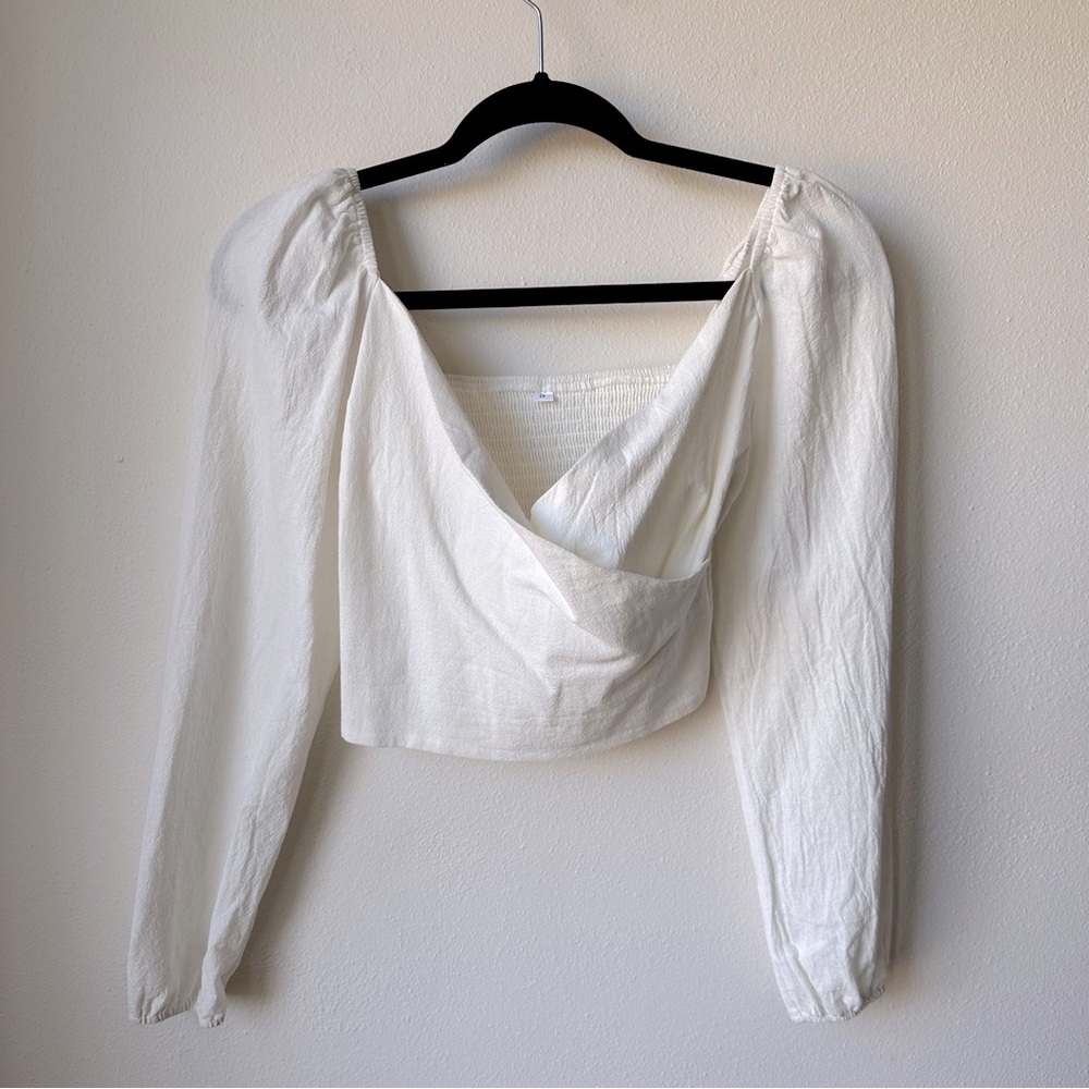 White crop too long sleeve size small